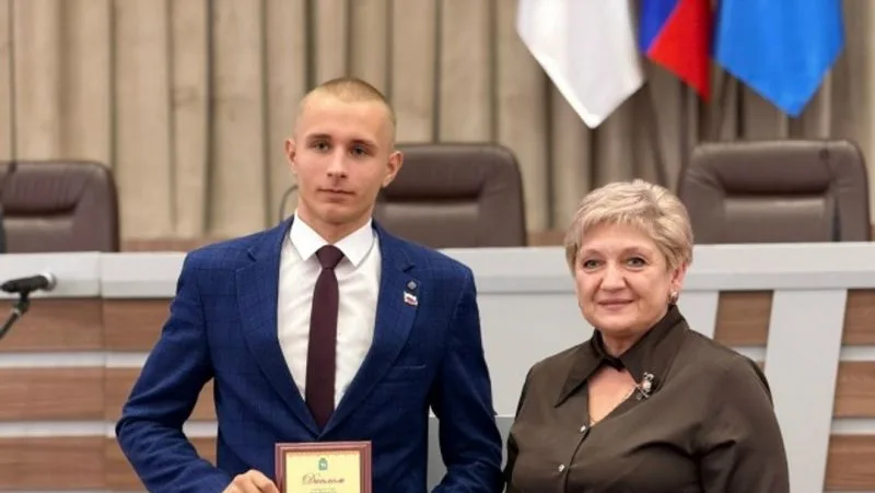 Мэрын стипендиатше-влакым саламленыт